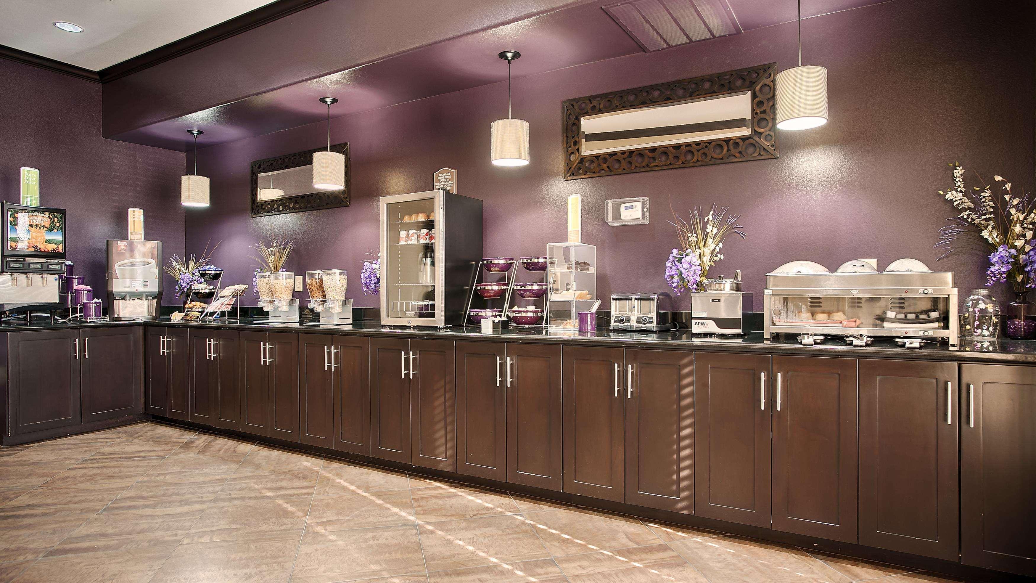 Best Western Giddings Inn & Suites Εξωτερικό φωτογραφία