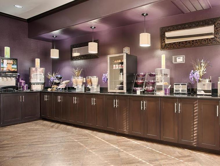 Best Western Giddings Inn & Suites Εξωτερικό φωτογραφία