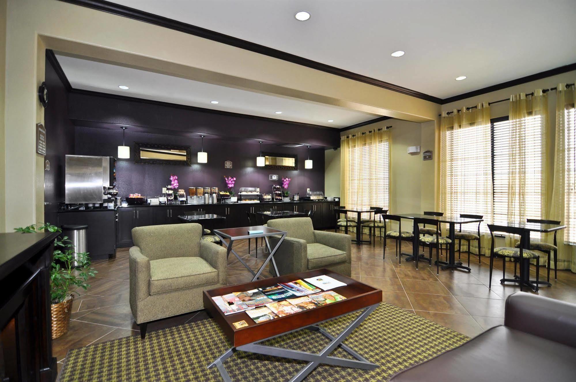 Best Western Giddings Inn & Suites Εσωτερικό φωτογραφία